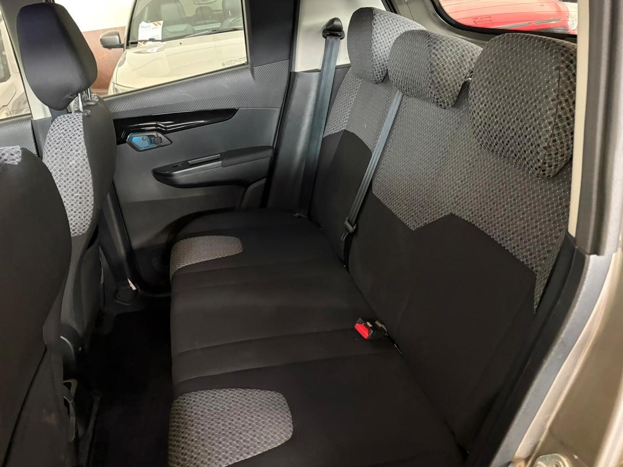 Mahindra KUV100 1.2 VVT K8