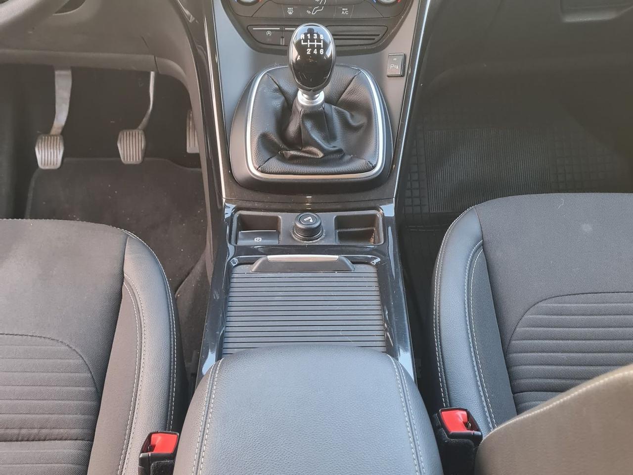 Ford Kuga 1.5 EcoBoost Titanium #9477