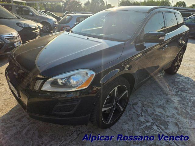 VOLVO XC60 D3 AWD Momentum