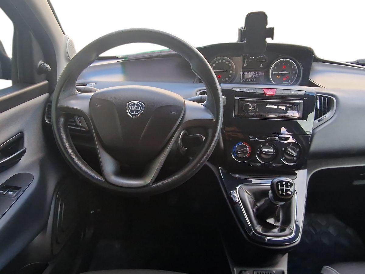 LANCIA YPSILON 1.2 SILVER