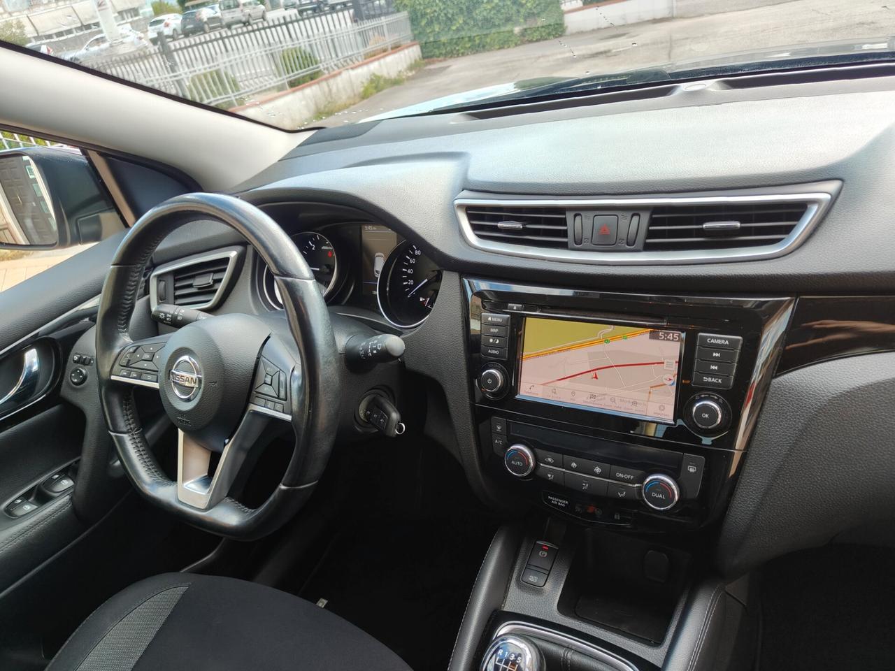 Nissan Qashqai 1.5 dCi Business
