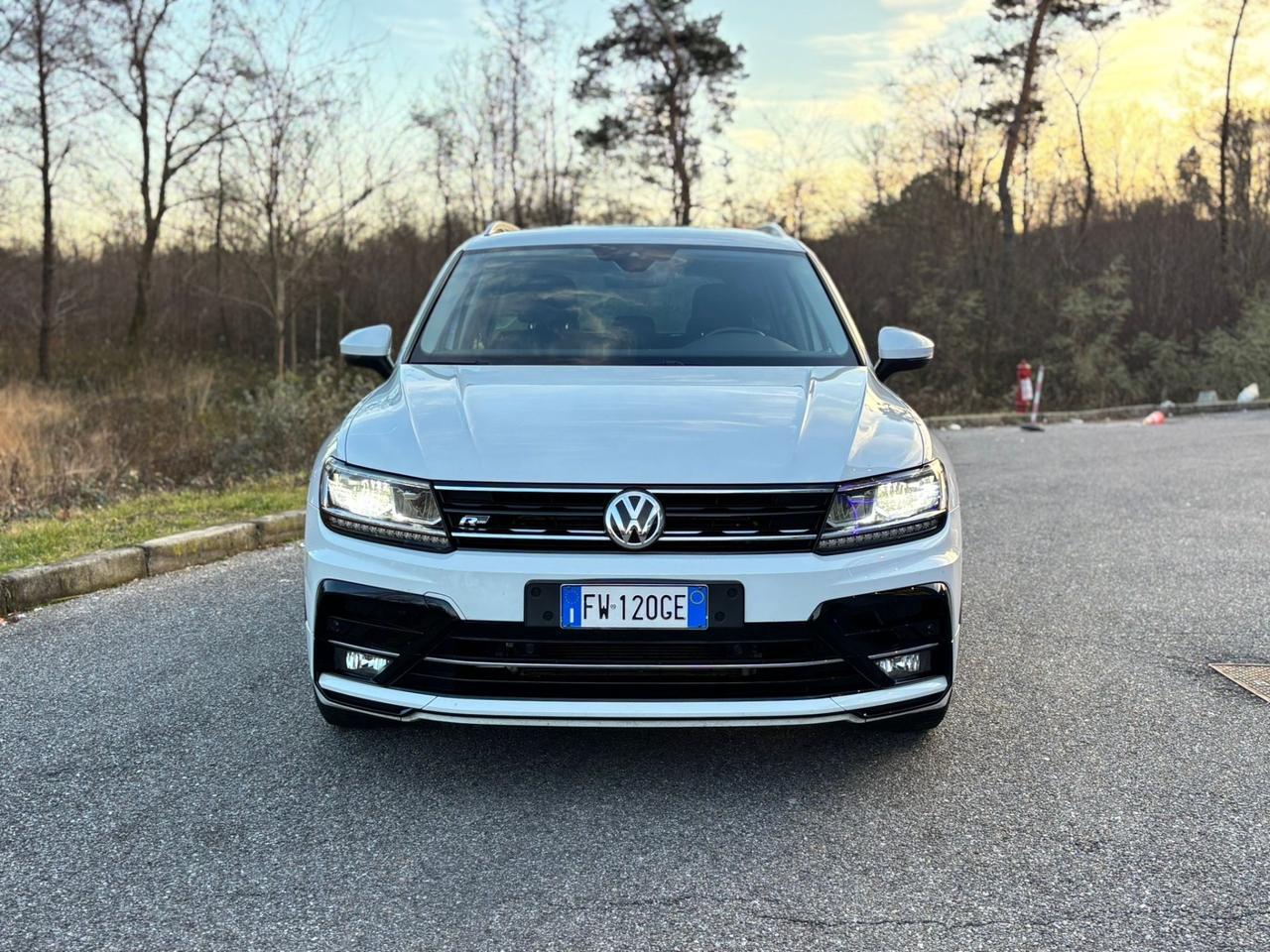 Volkswagen Tiguan 1.6 TDI SCR R-LINE BlueMotion Technology