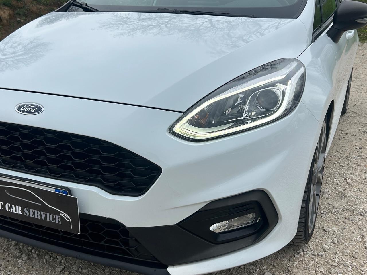 Ford Fiesta 1.5 TDCi 5 porte ST-Line neopatentati