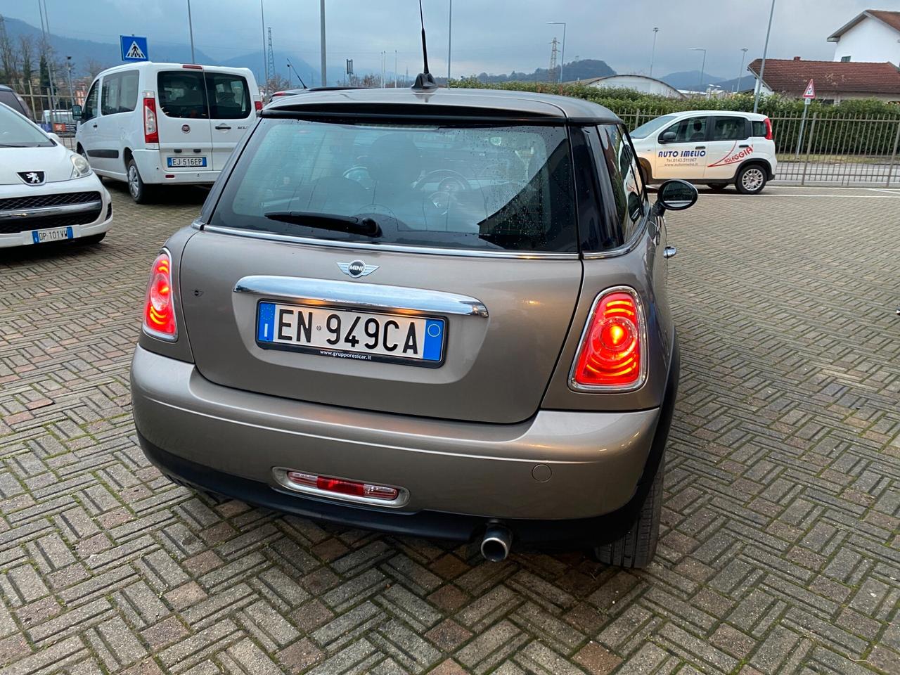 Mini 1.6 16V One (55kW)