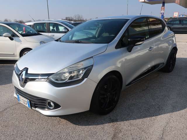 Renault Clio Clio 5p 1.2 Live 75cv - Navi - Per Neopat.