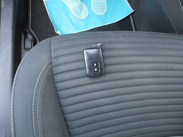 TOYOTA Yaris 1.5 Hybrid 5p. Business -OK NEOPATEN.-"DA VETRINA"