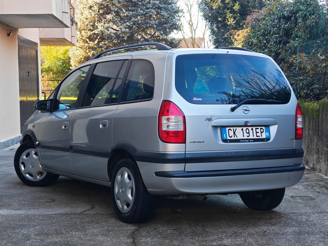 Opel Zafira 1.6 BENZINA 100cv / Uniproprietario