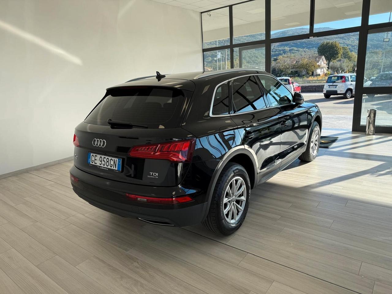 Audi Q5 2.0 TDI quattro S tronic Business