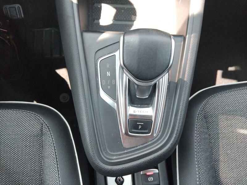 Renault Captur II 2019 1.6 E-Tech phev Intens 160cv auto my21
