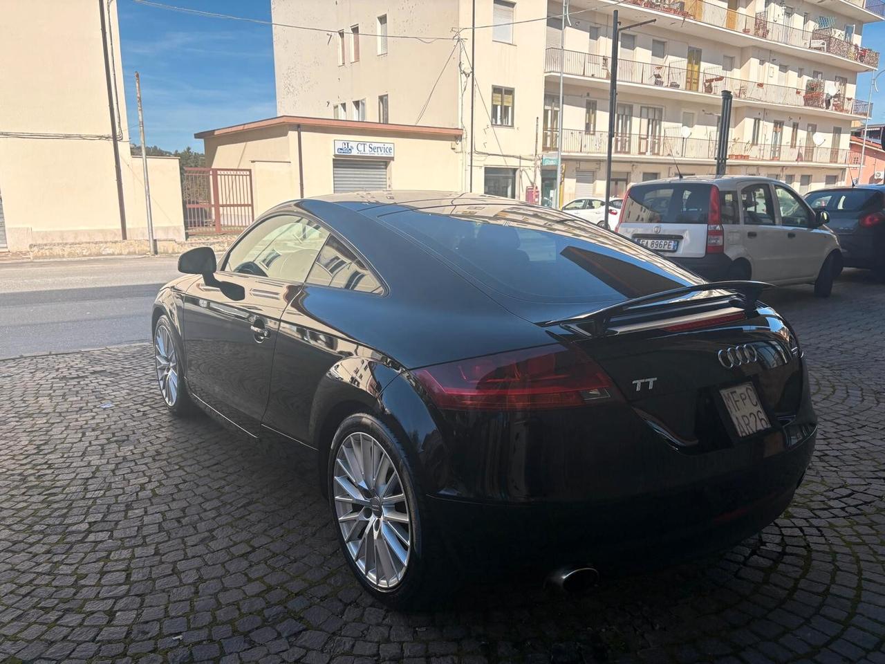 Audi TT Coupé 3.2 V6 quattro S tronic