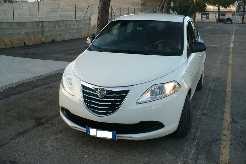 Lancia Ypsilon Ypsilon 1.2 69 CV 5 porte GPL Ecochic Silver