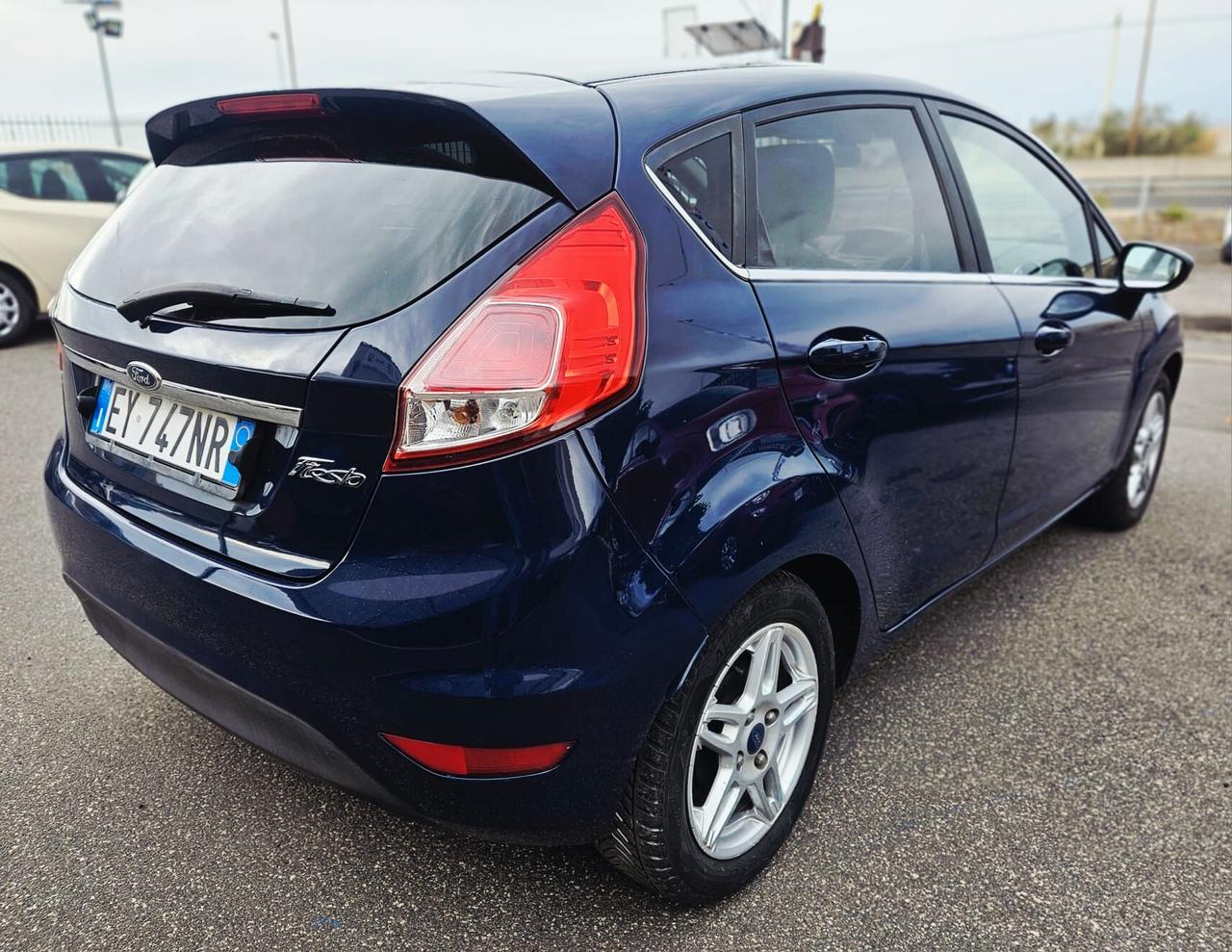 Ford Fiesta 1.5 TDCi 75CV 5 porte Black & White Edition