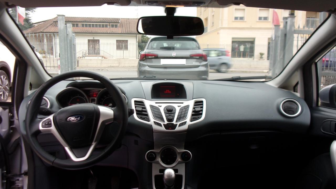 Ford Fiesta 1.4 TDCi 5p. Titanium