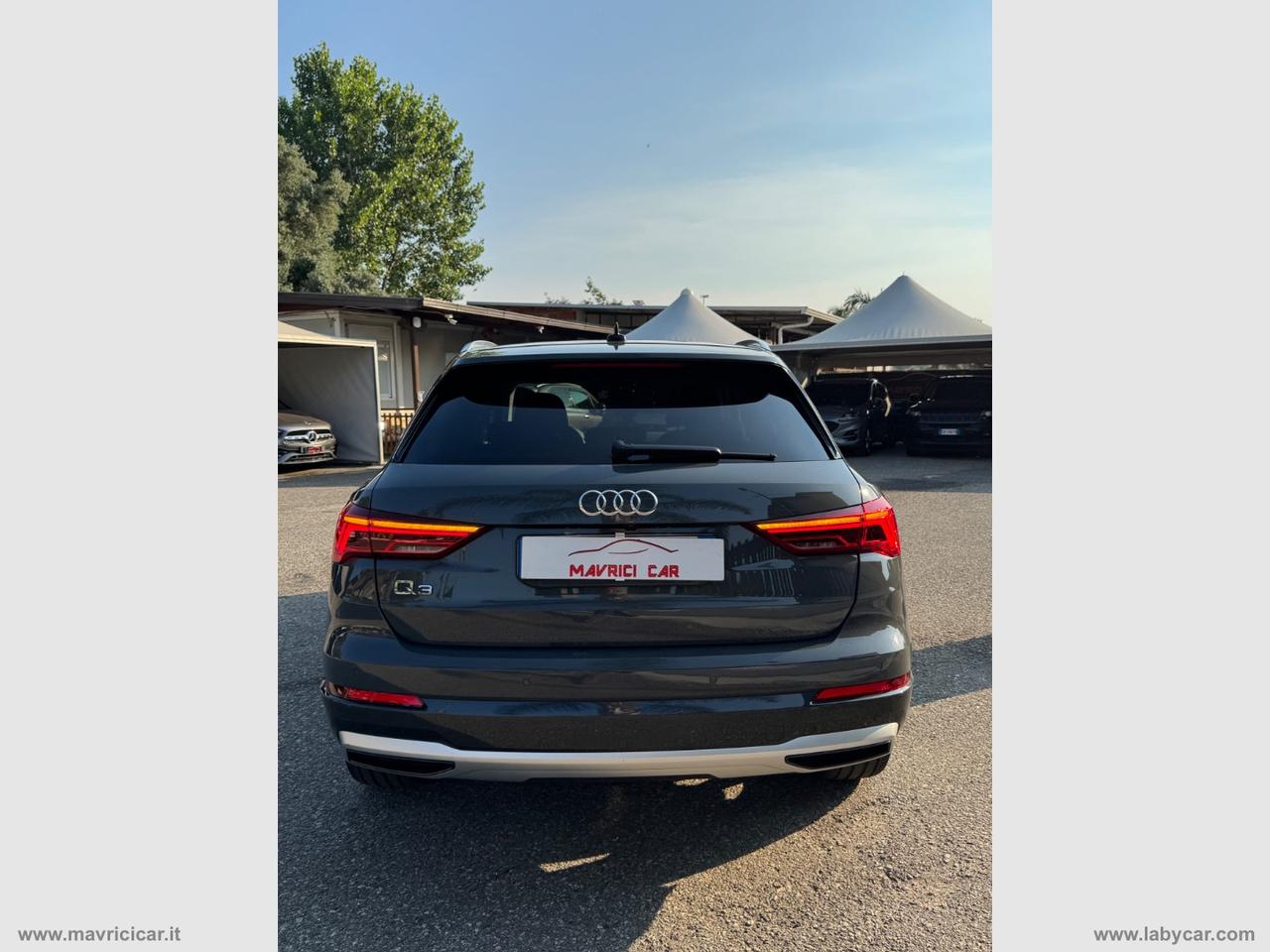 AUDI Q3 35 TDI S tronic Business Advanced