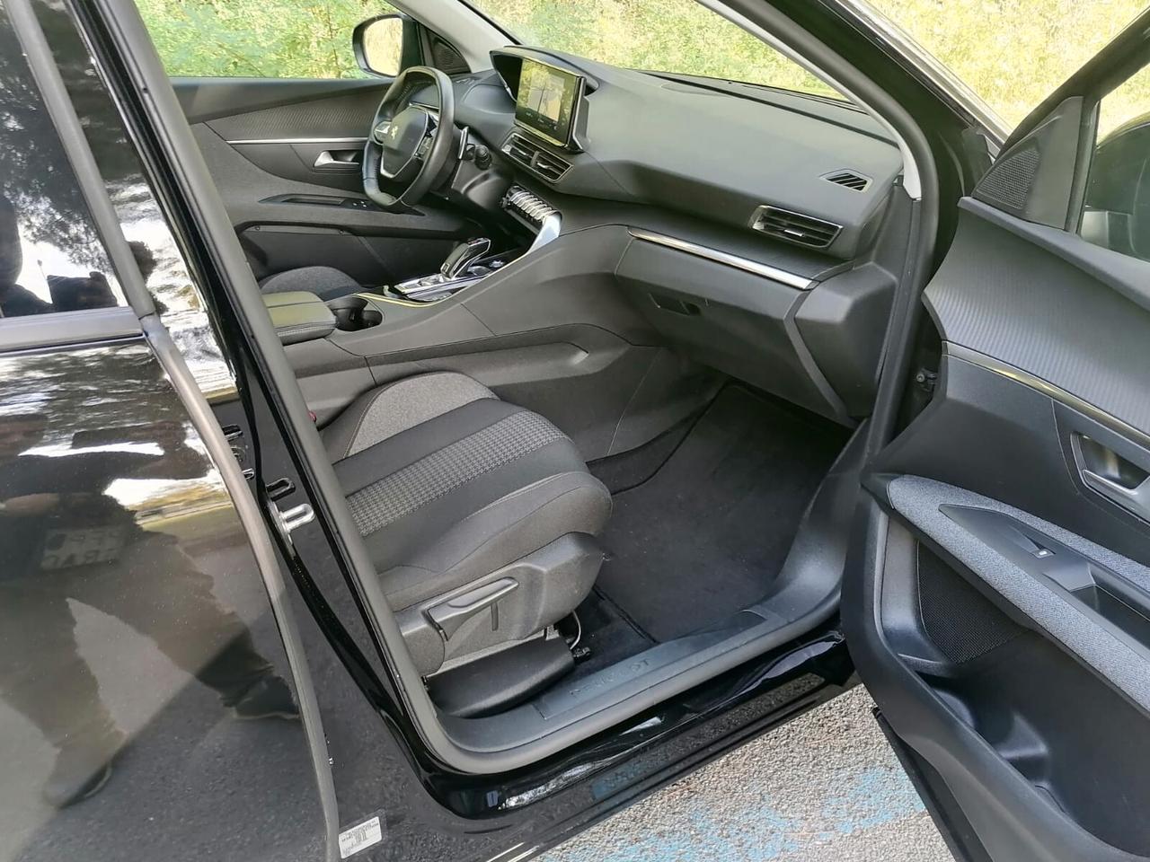 Peugeot 3008 1.5 HDI - 2021