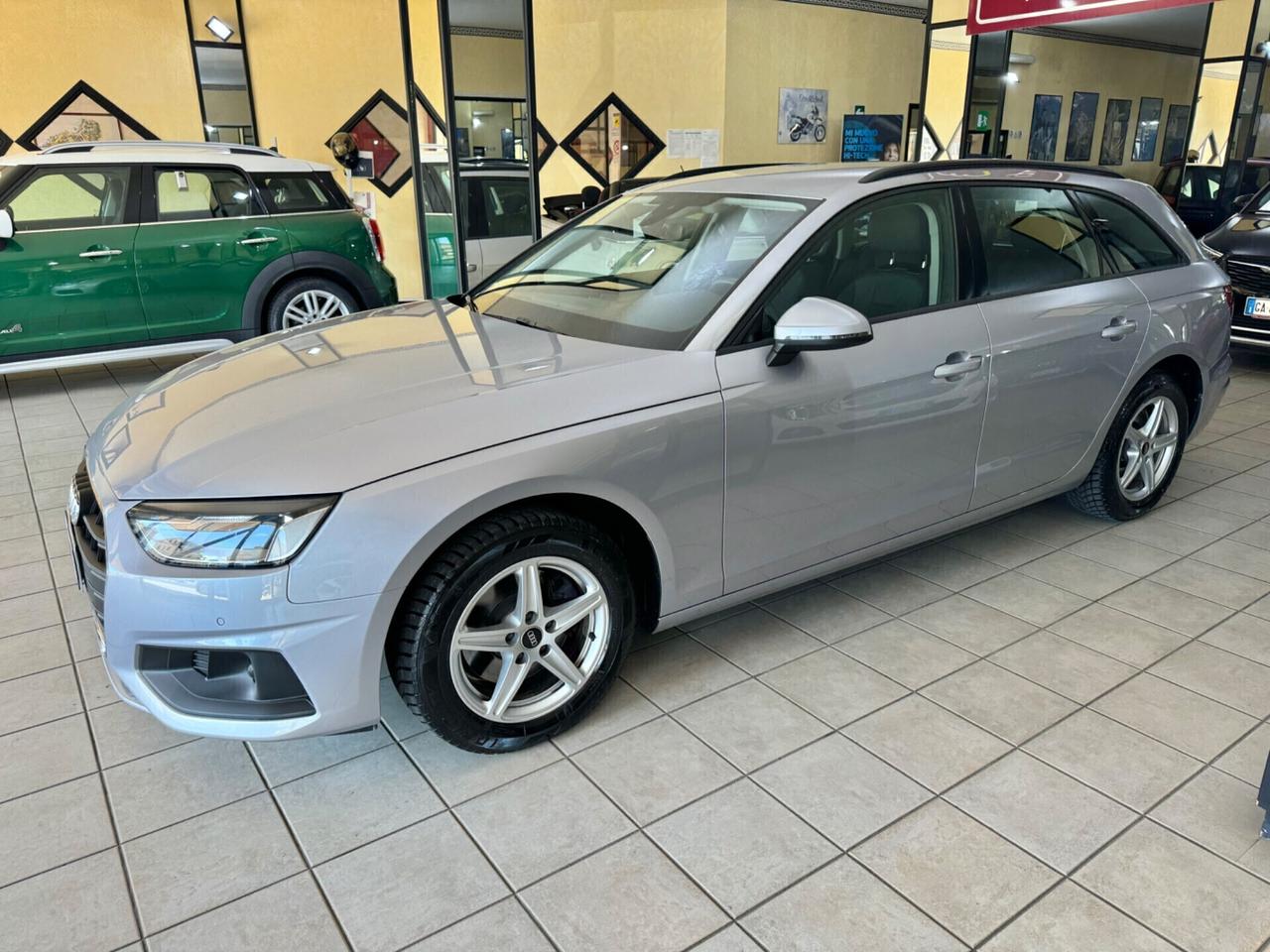 Audi A4 Avant 30 TDI/136 CV S tronic Business