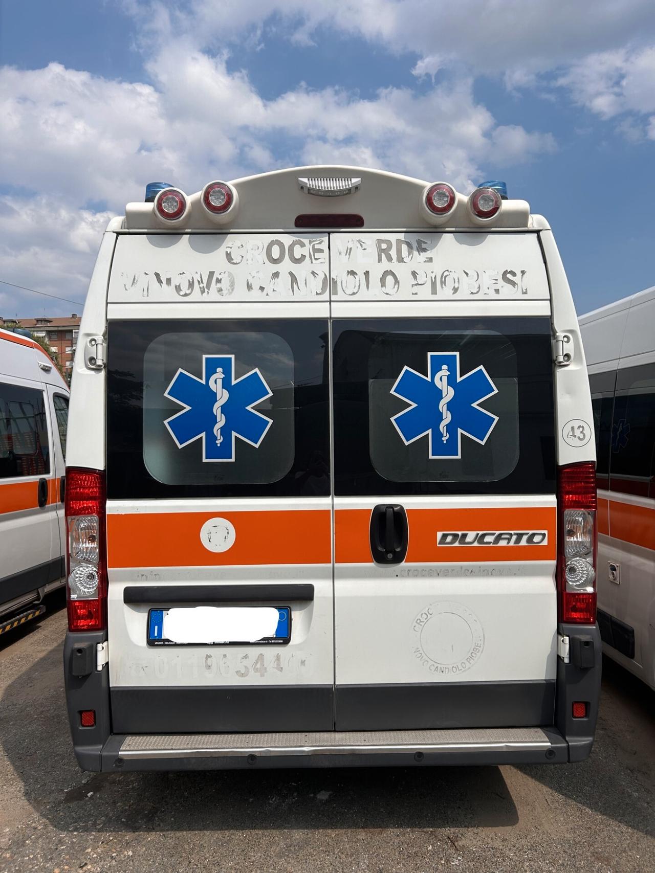 Fiat Ducato VETRATO AMBULANZA