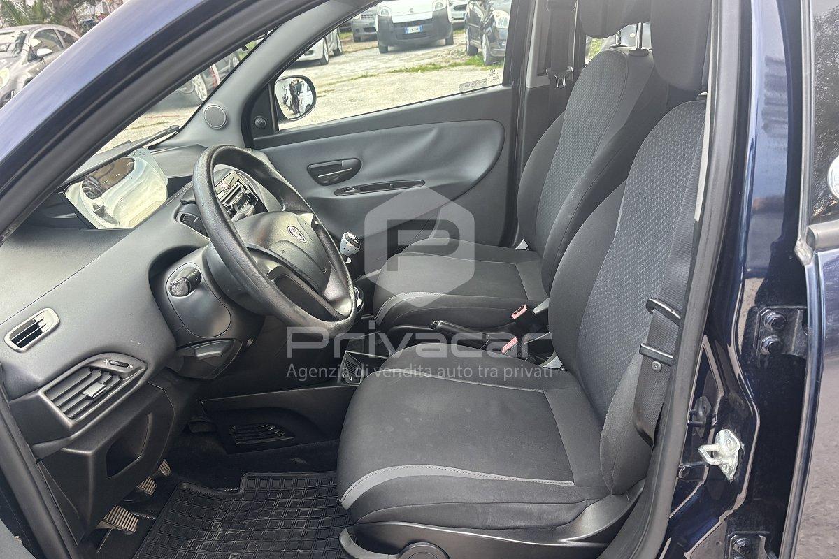 LANCIA Ypsilon 1.2 69 CV 5 porte GPL Ecochic Gold