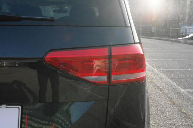 VOLKSWAGEN Touran 2.0 TDI 115 CV DSG Business BlueMotion Technology