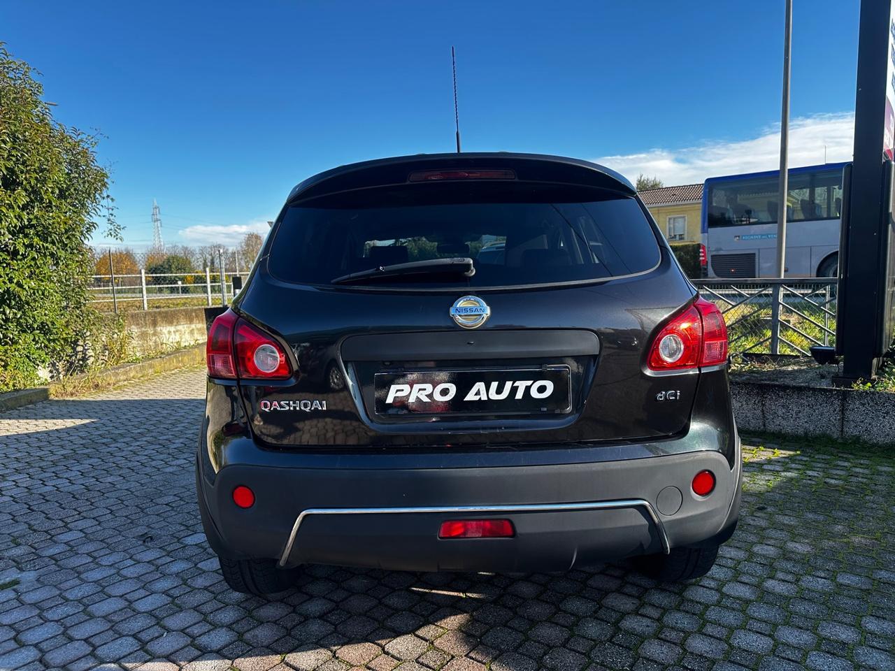 Nissan Qashqai 2.0 dCi DPF 4WD Tekna