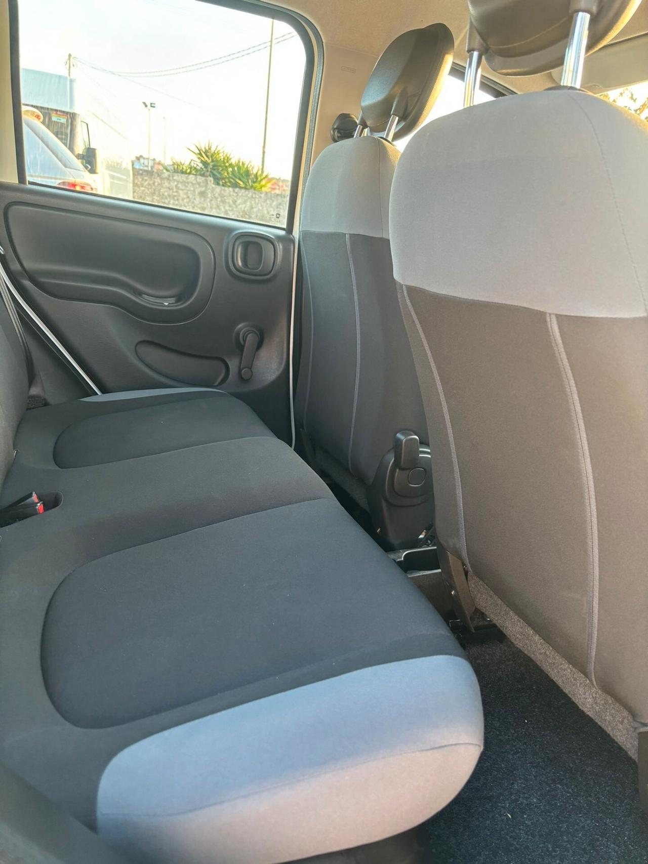 Fiat Panda 1.2 Connected by Wind