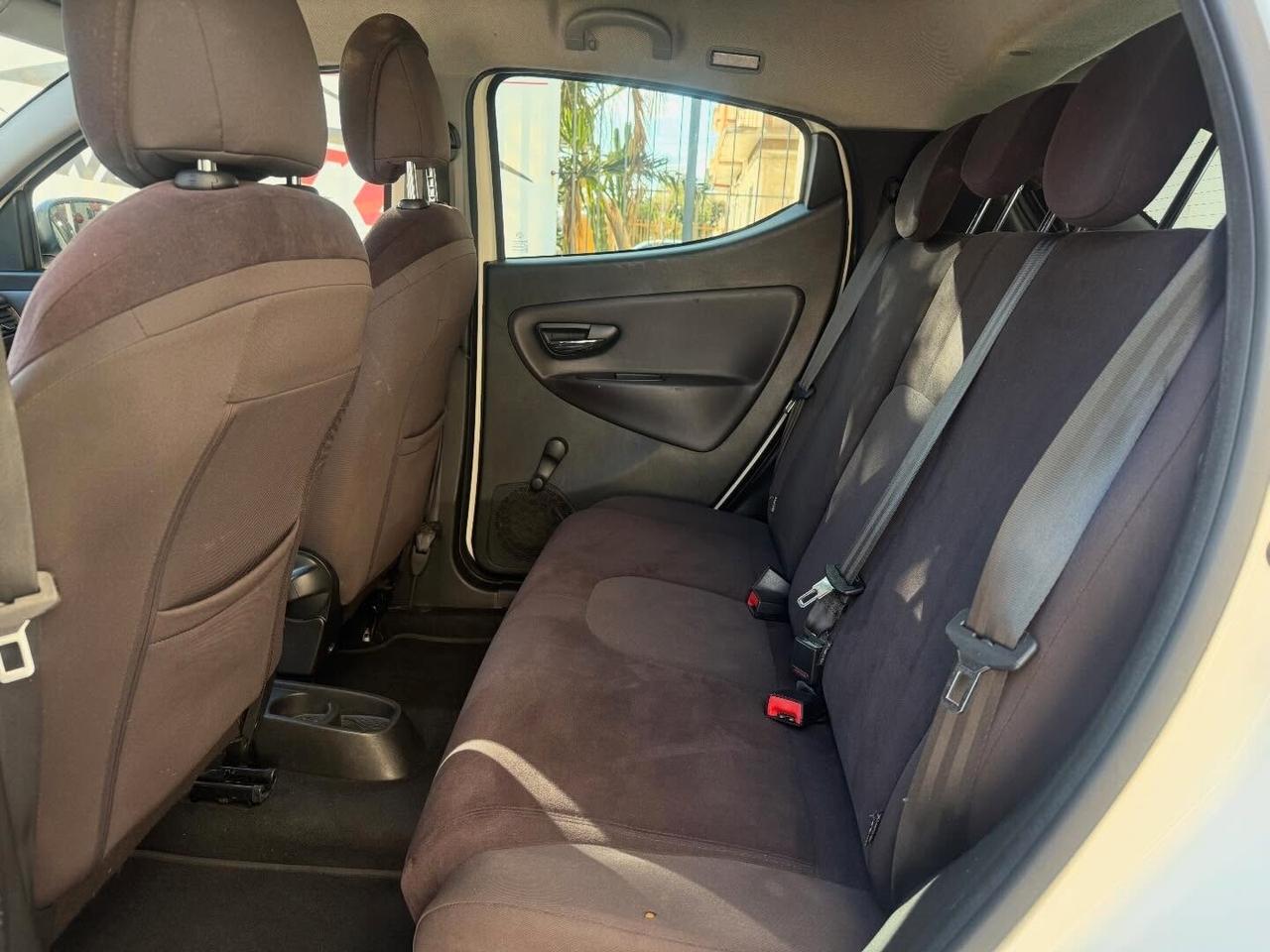 Lancia Ypsilon 1.2 69 CV 5 porte S&S Gold