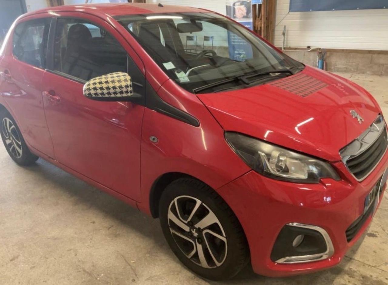 Peugeot 108 PureTech 82 5 porte Allure