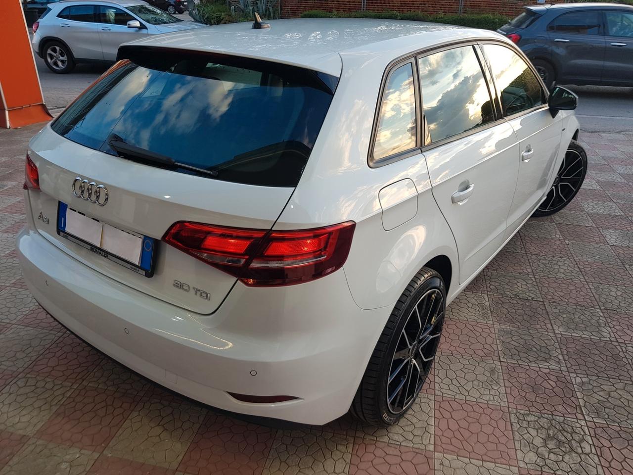 Audi A3 SPB 30 TDI S tronic Sport/LED/NAVI/18/IVA ESPOSTA