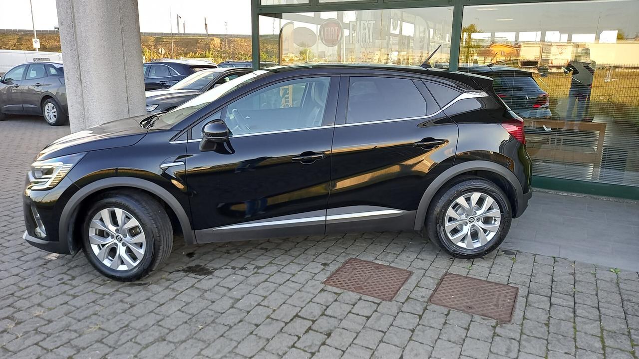 Renault Captur Mild Hybrid 140 CV Intens