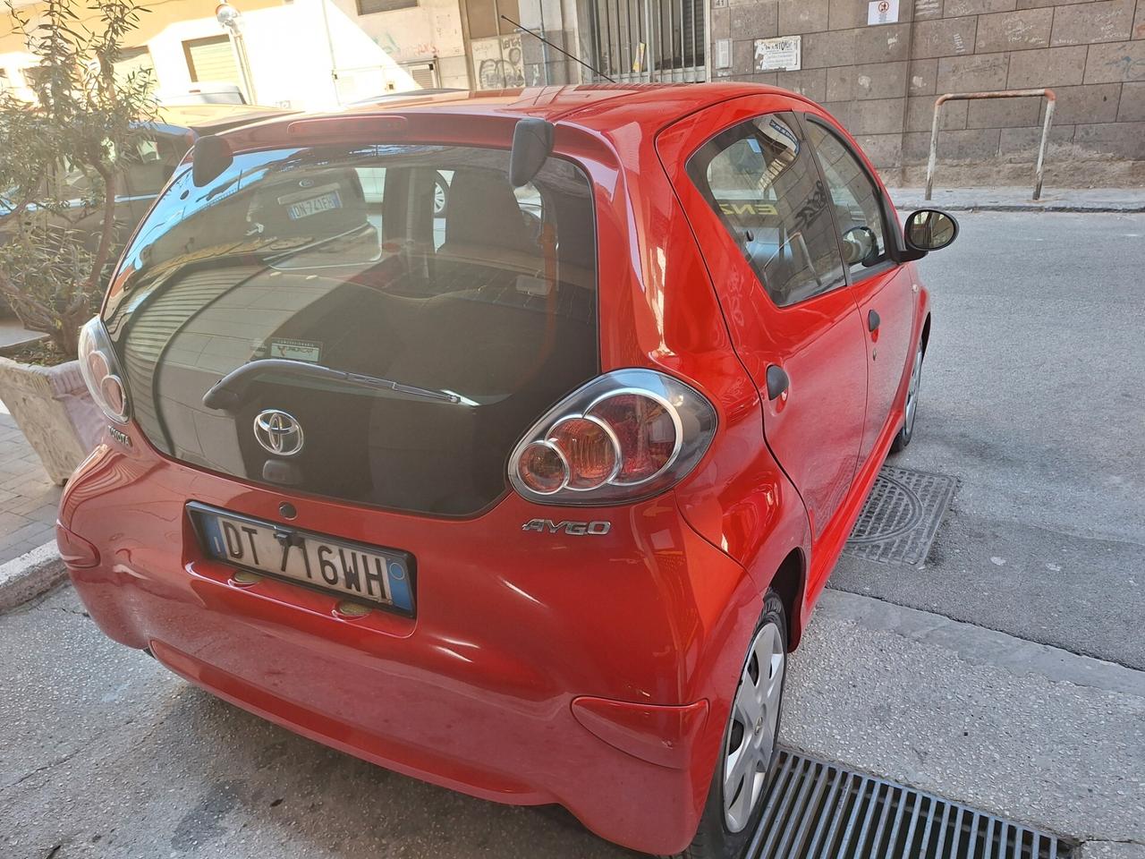 Toyota Aygo 1.0 12V 5 porte