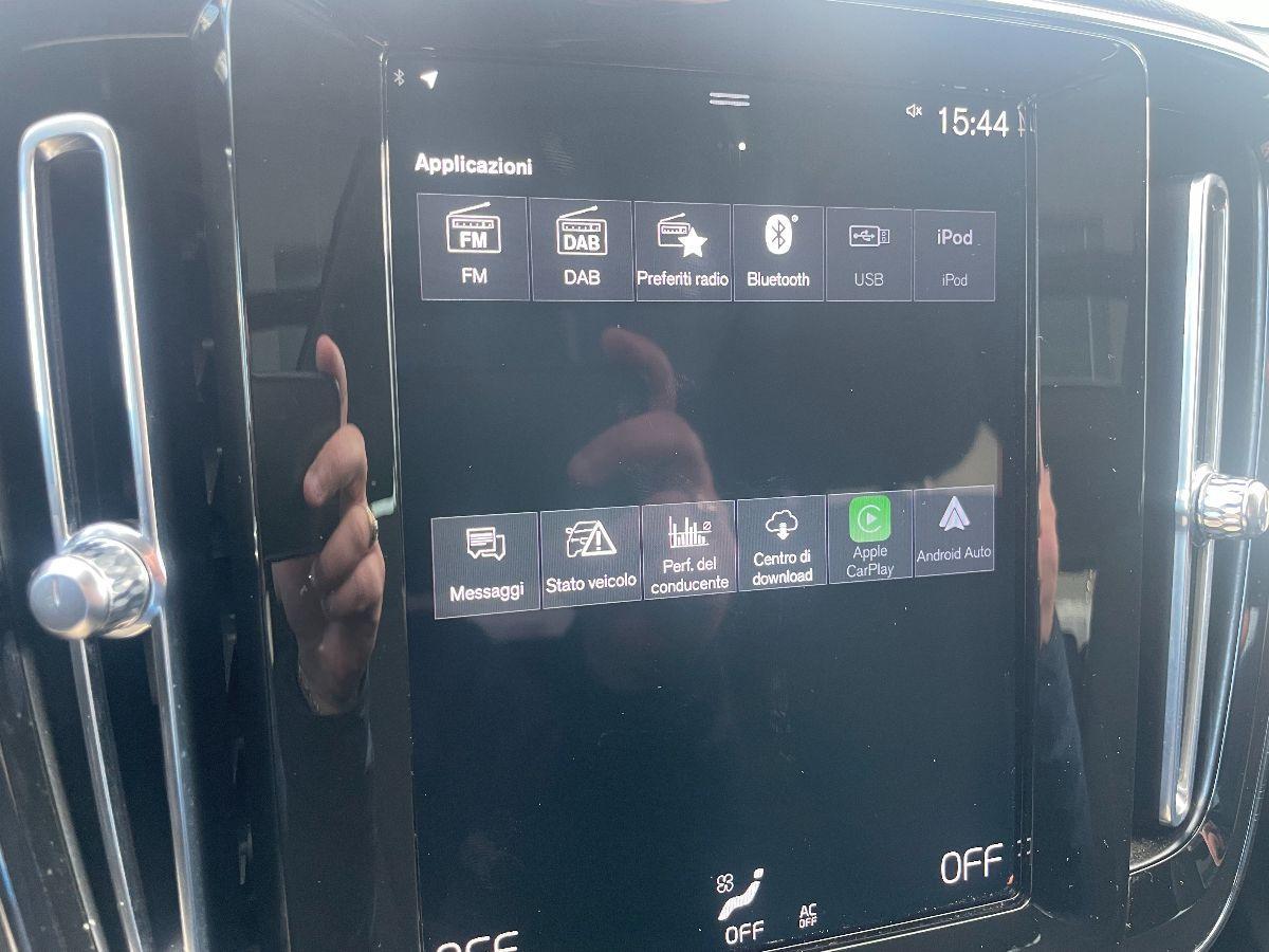 VOLVO - XC40 - T4 Recharge Plug-in Hyb. Inscr.Exp.