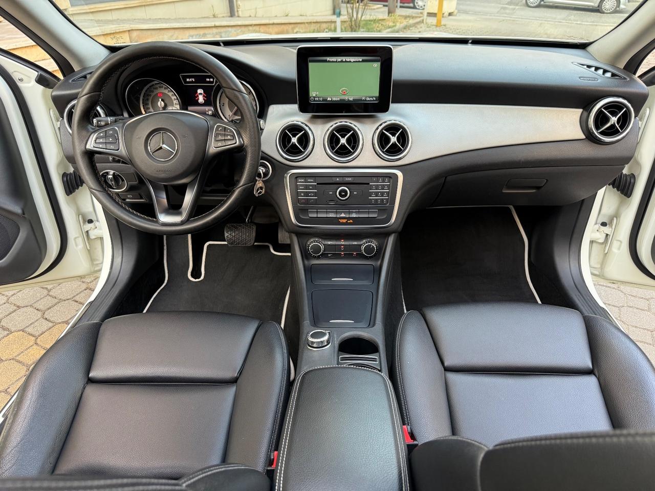 Mercedes-benz GLA 200 d Automatic Enduro Activity
