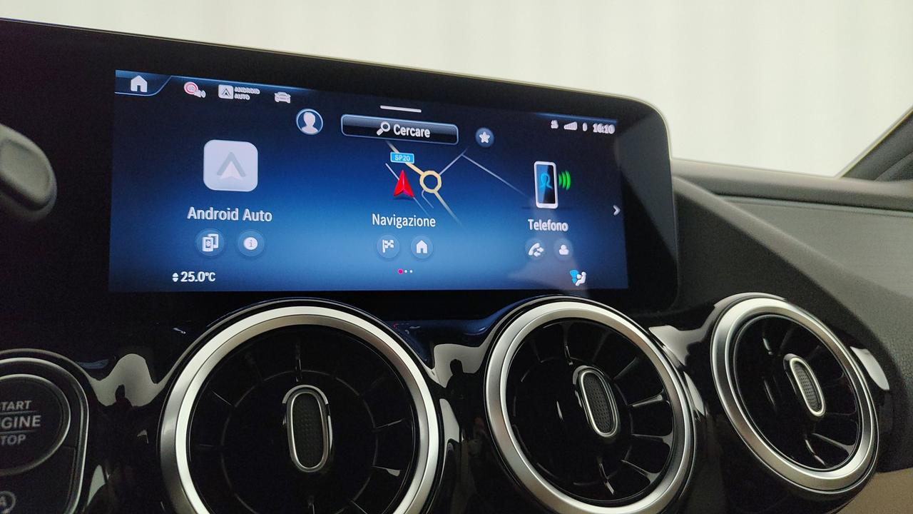 Mercedes-Benz GLA 200 d automatic