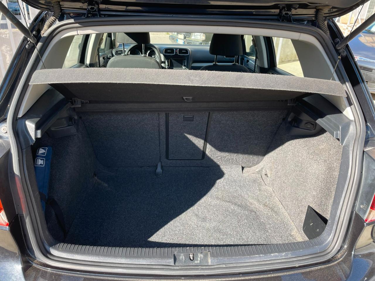 VOLKSWAGEN GOLF 6 1.6TDI HIGHLINE - AFFARI FINE ANNO