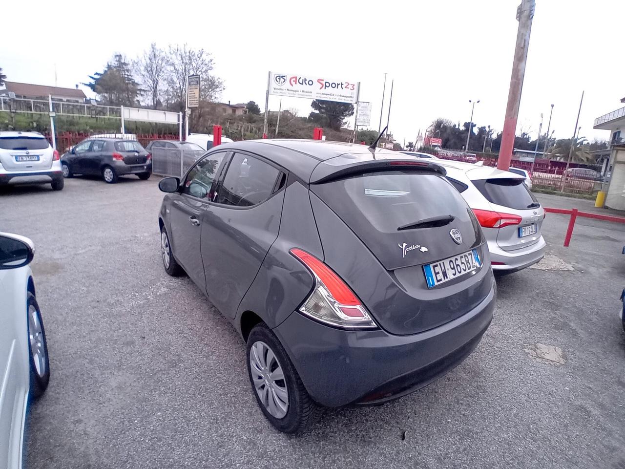 Lancia Ypsilon 0.9 TwinAir Metano finanzio