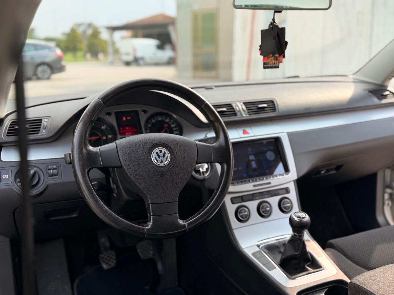 Volkswagen Passat 2.0 TDI DPF Comfortline