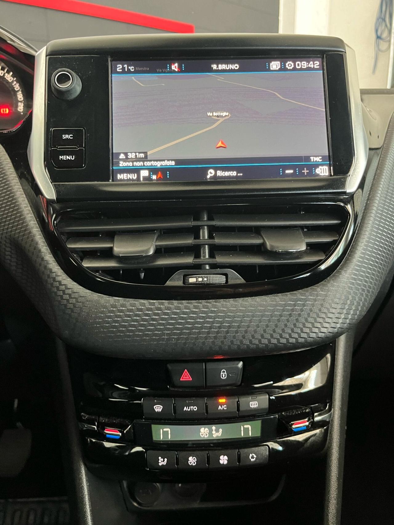 Peugeot 208 PureTech 82 5 porte Allure