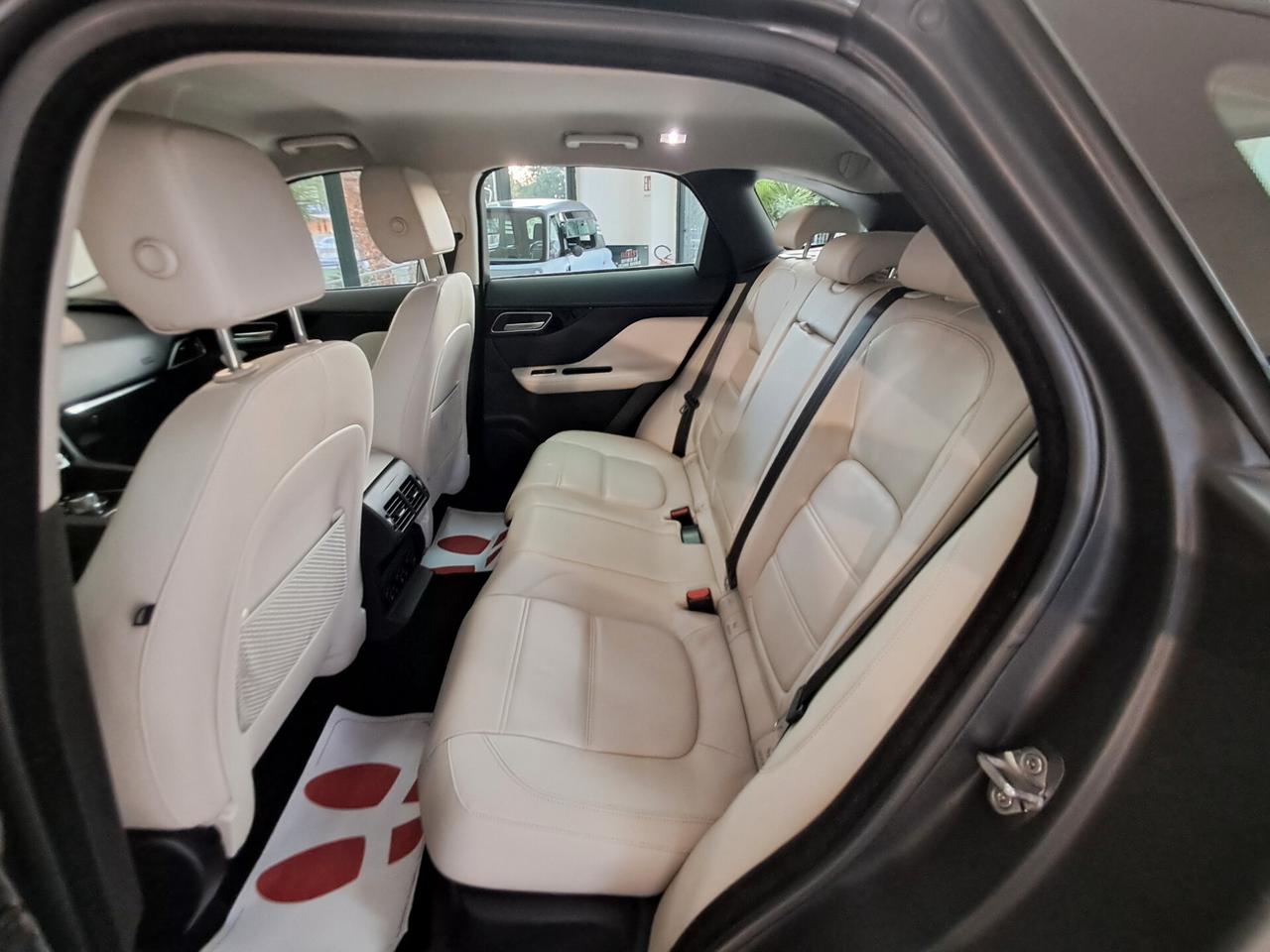 Jaguar F-Pace 2.0 D 180 CV AWD Prestige