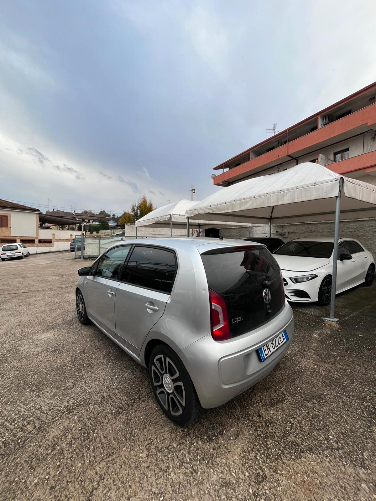 Volkswagen up! 1.0 75 CV 5p. high