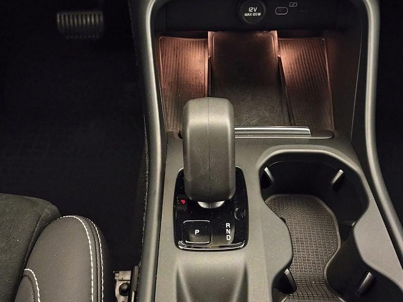 Volvo XC40 2023 2.0 b3 Core auto