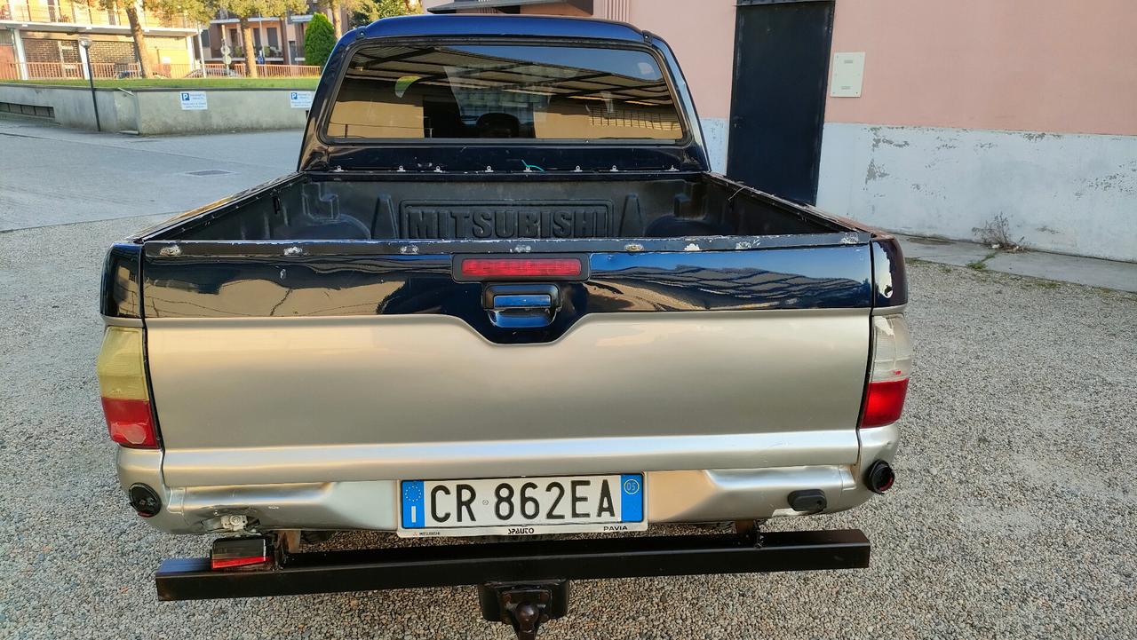 Mitsubishi L200 2.5 TD Aut Gancio 4WD Double Cab