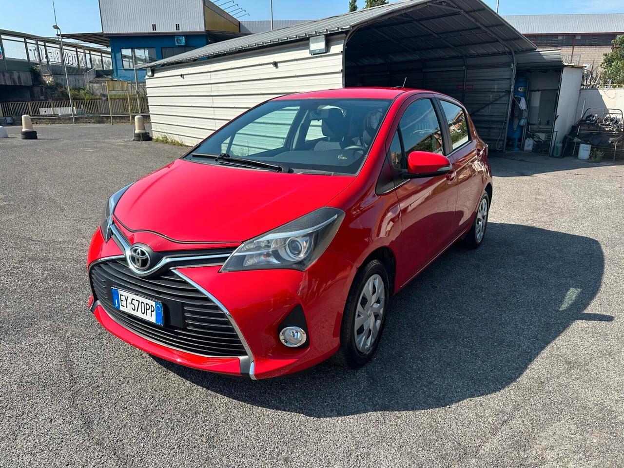 Toyota Yaris 1.0 5 porte Active