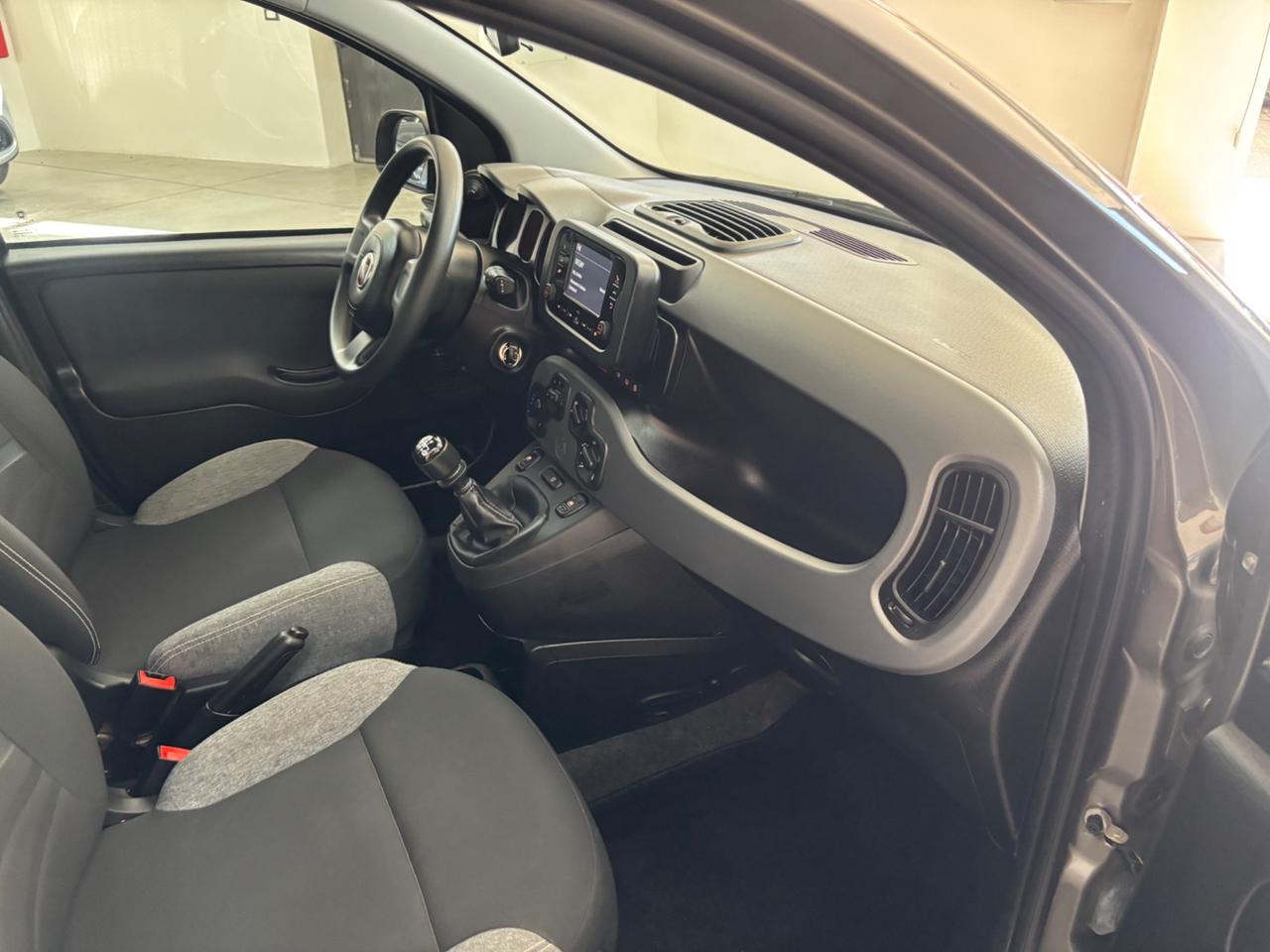 Fiat Panda 1.0 FireFly S&S Hybrid Garmin