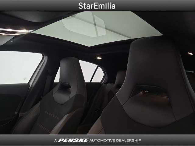 Mercedes-Benz A 180 A 180 Automatic AMG Line Premium Plus