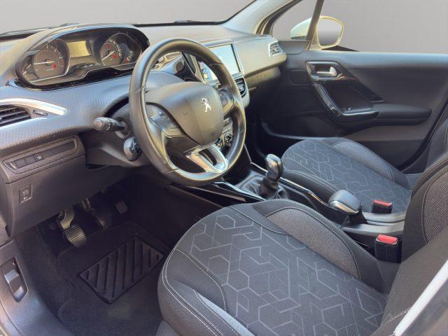 PEUGEOT 2008 1.2 82 cv active