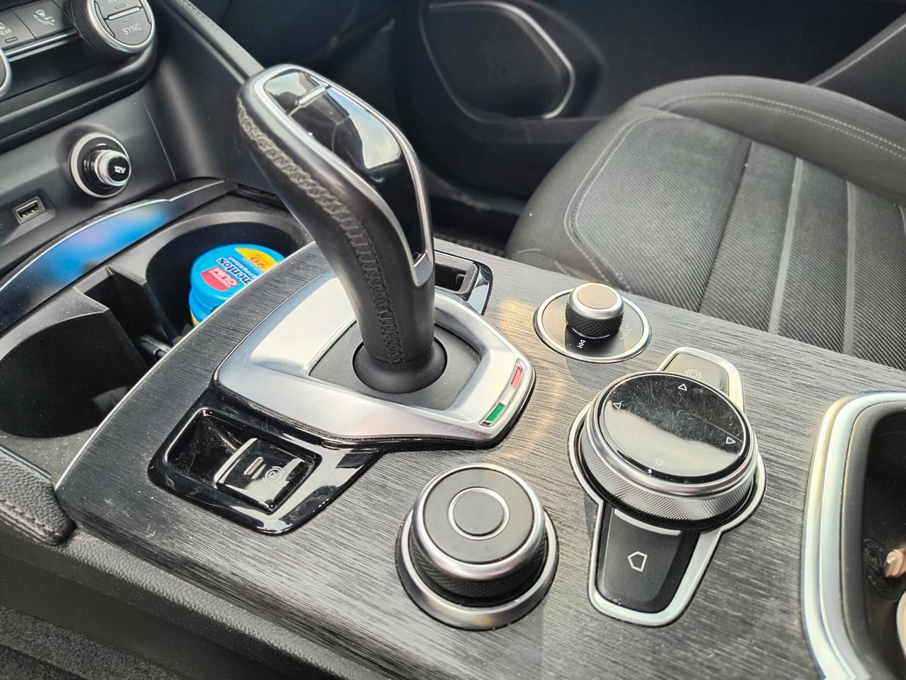 Alfa Romeo Stelvio 2.2 Turbodiesel 190 CV AT8 RWD Business