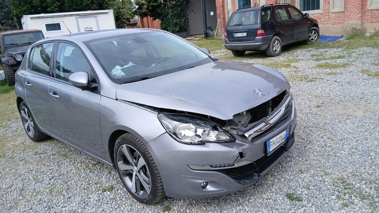 Peugeot 308 BlueHDi 120 S&S Business