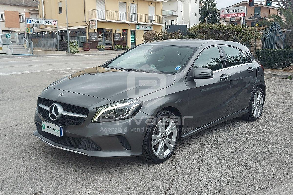 MERCEDES A 180 d Business
