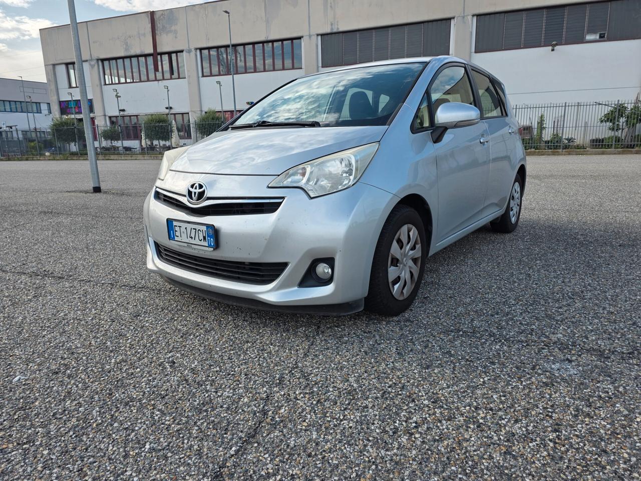 Toyota Verso-S 1.4D MT Style TAGLIANDI UFFICIALI