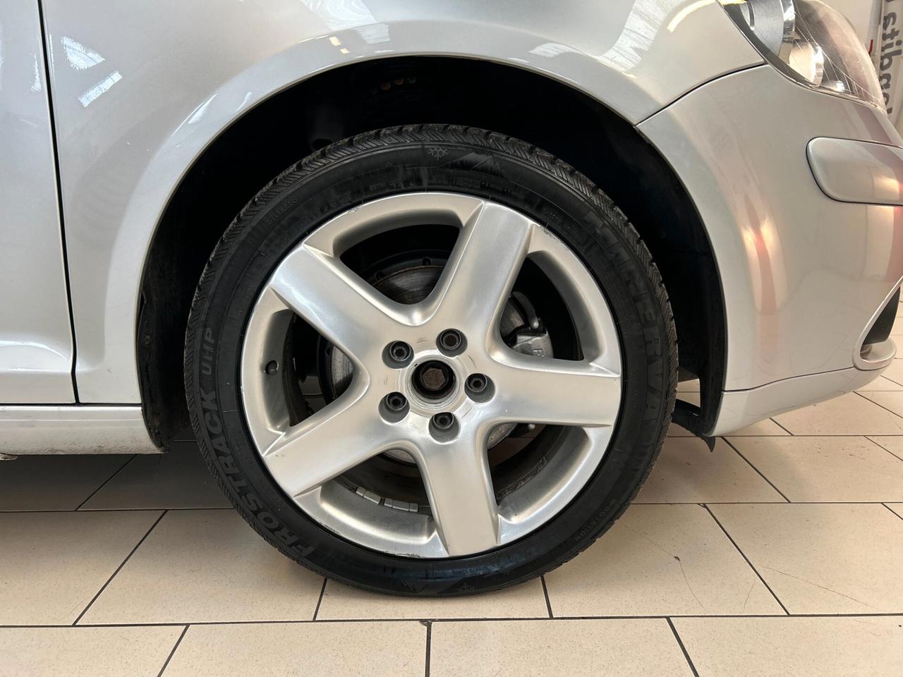 Volkswagen Golf Plus Comfortline 1.6-Ok Neopatent-Dettagli in Bio